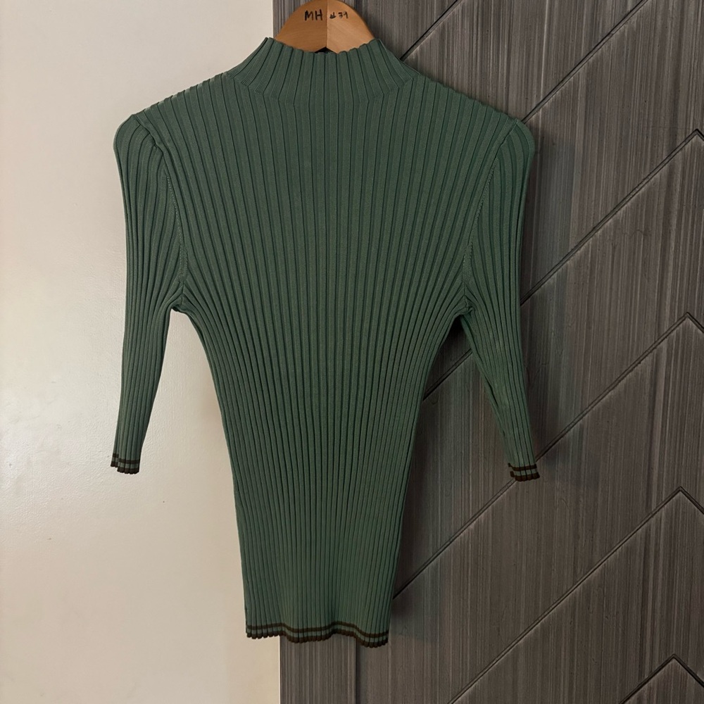 & Other Stories Green Ribbed Mock Neck Top - Picture 4 of 10
